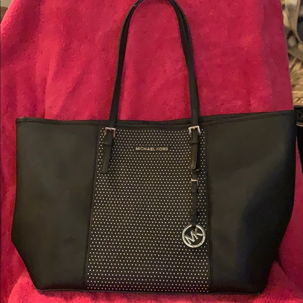 Gently used Michael Kors Jet Set Tote